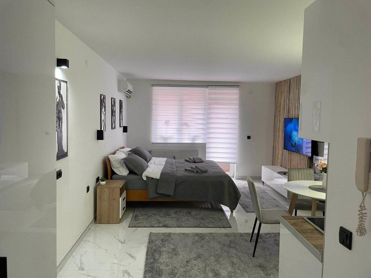 Apartman Afrodita Lux 1 Ni Exteriör bild