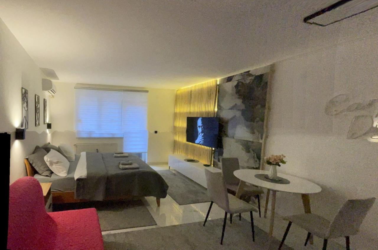 Apartman Afrodita Lux 1 Ni Exteriör bild